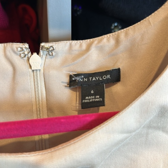 Ann Taylor tan sleeveless dress size 6 - Picture 2 of 3